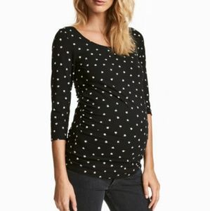 H&M Mama Maternity 3/4 sleeve Top with Shamrocks